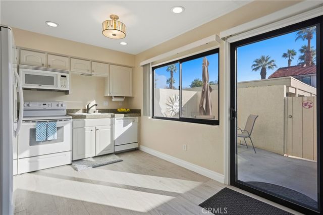 6147 Arroyo Road 4, Palm Springs, CA 92264