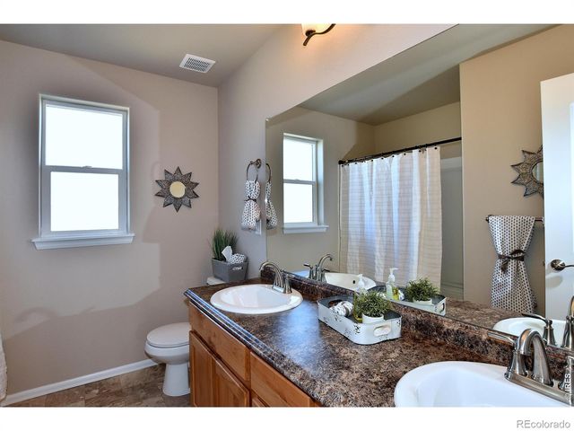 4885 Grapevine Way, Johnstown, CO 80534