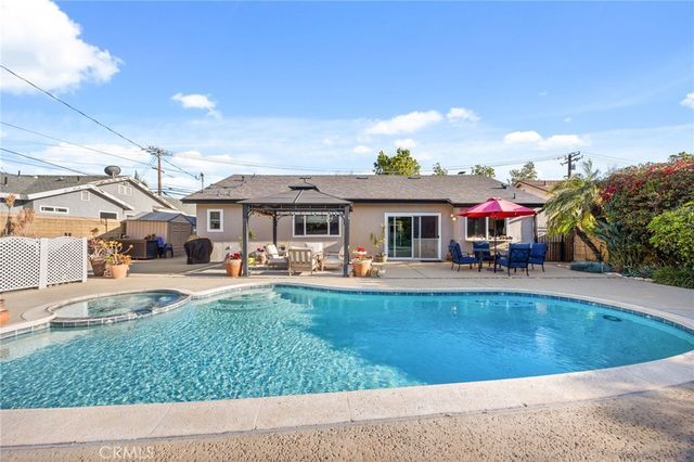 5909 Old Wheeler, La Verne, CA 91750