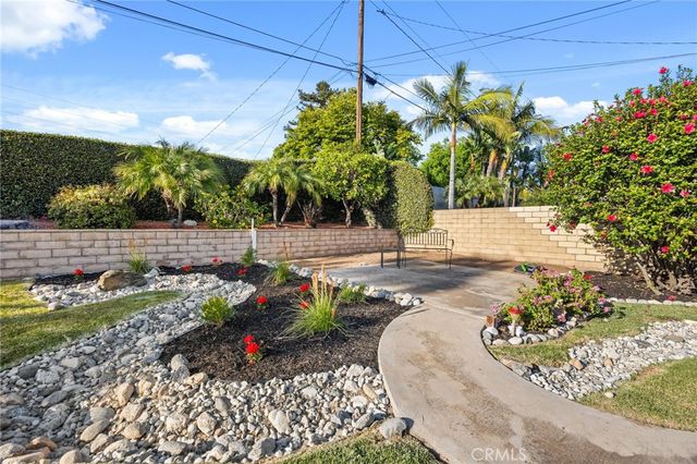 5909 Old Wheeler, La Verne, CA 91750