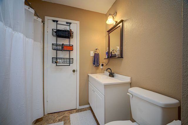 4909 Oak Bluff, Mesquite, TX 75150