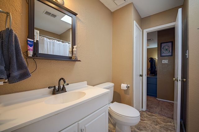 4909 Oak Bluff, Mesquite, TX 75150