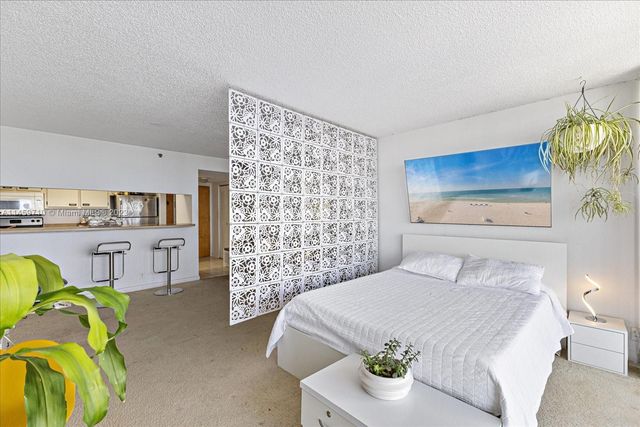 7601 E Treasure Dr 2404, North Bay Village, FL 33141