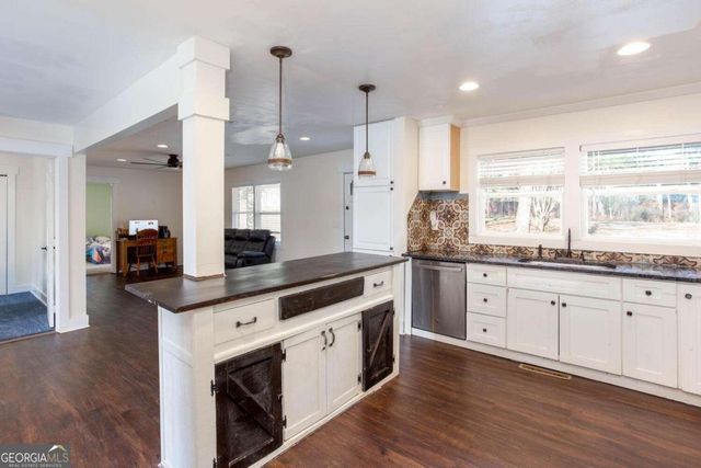 3237 Gus Robinson Road, Powder Springs, GA 30127