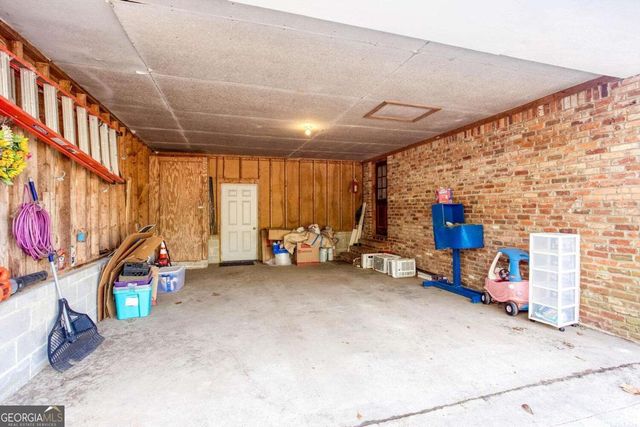 3237 Gus Robinson Road, Powder Springs, GA 30127