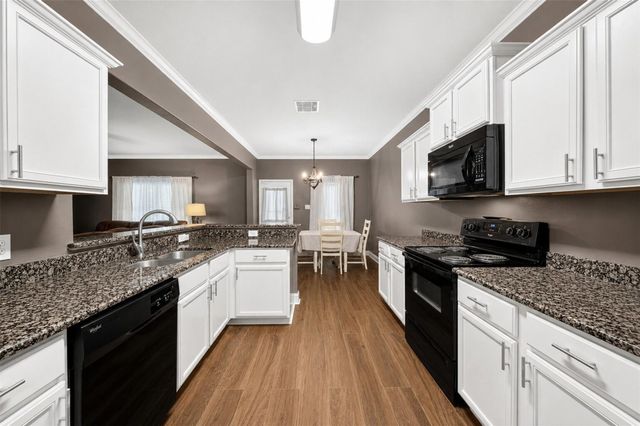 27008 Del Rio Trail W, Magnolia, TX 77355