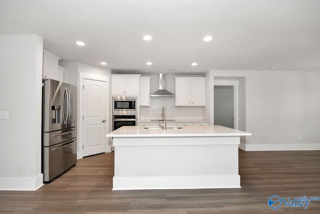 100 River Springs Court, New Market, AL 35761
