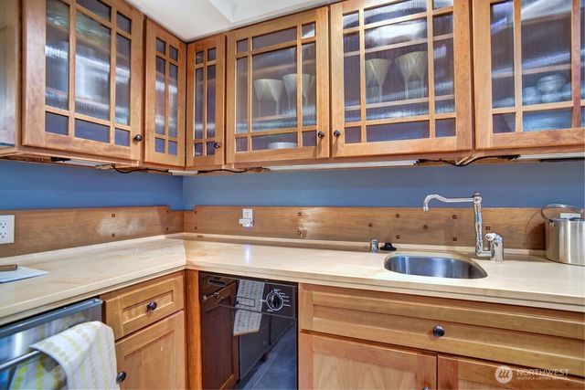 4030 26th Avenue W, Seattle, WA 98199