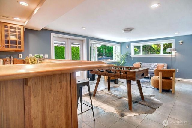 4030 26th Avenue W, Seattle, WA 98199