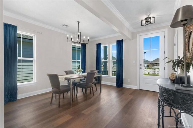 744 Lakewood Pointe Drive, Lake Charles, LA 70605