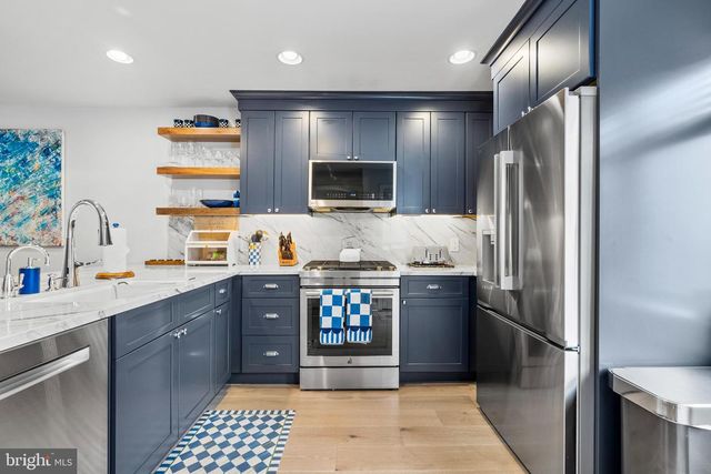 615-15 S 17TH ST, Philadelphia, PA 19146