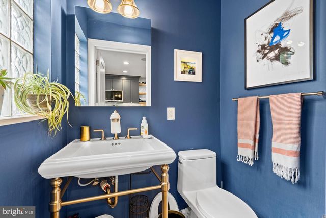 615-15 S 17TH ST, Philadelphia, PA 19146