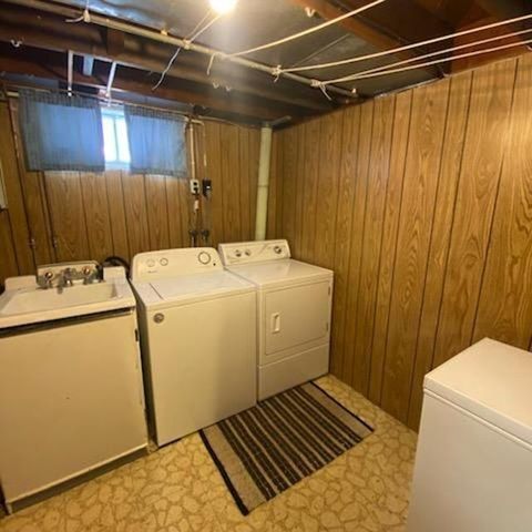 3205 15TH STREET, Menominee, MI 49858