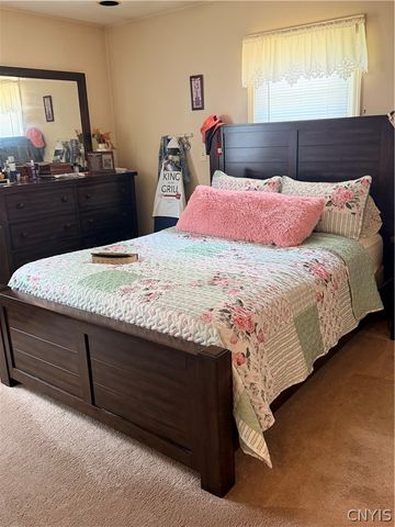 5716 Williamson Parkway, Cicero, NY 13039