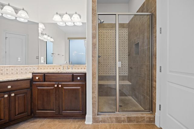 2300 Lakehurst RD, Spicewood, TX 78669