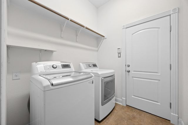 2300 Lakehurst RD, Spicewood, TX 78669