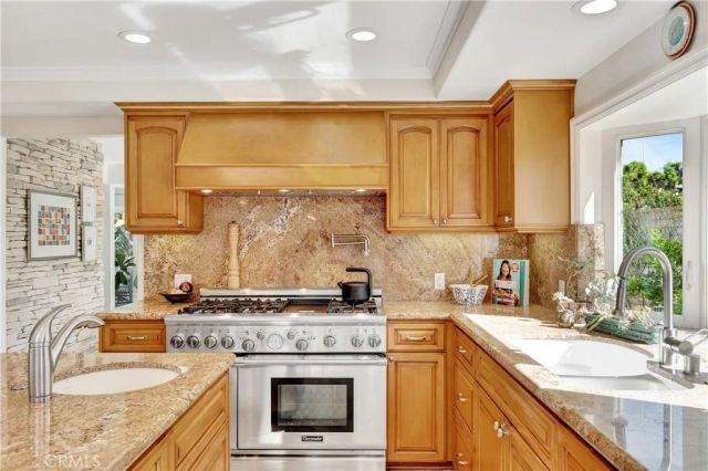 17164 Edgewater Lane, Huntington Beach, CA 92649