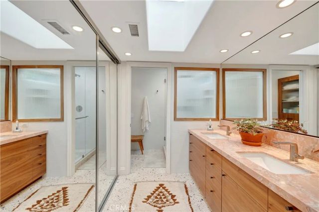 17164 Edgewater Lane, Huntington Beach, CA 92649