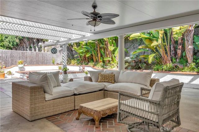 17164 Edgewater Lane, Huntington Beach, CA 92649