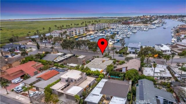 17164 Edgewater Lane, Huntington Beach, CA 92649