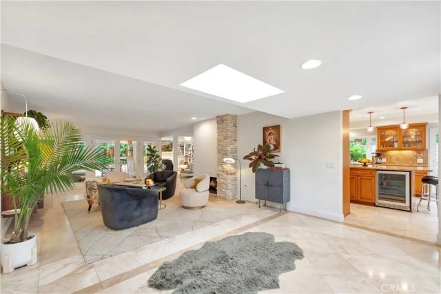 17164 Edgewater Lane, Huntington Beach, CA 92649