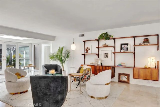 17164 Edgewater Lane, Huntington Beach, CA 92649