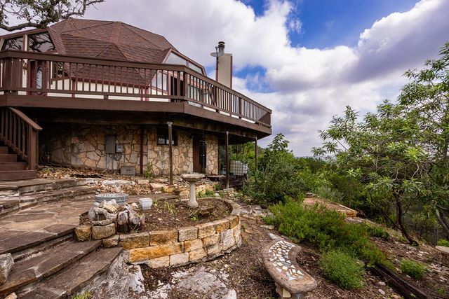 317 Loma Vista Dr, Kerrville, TX 78028
