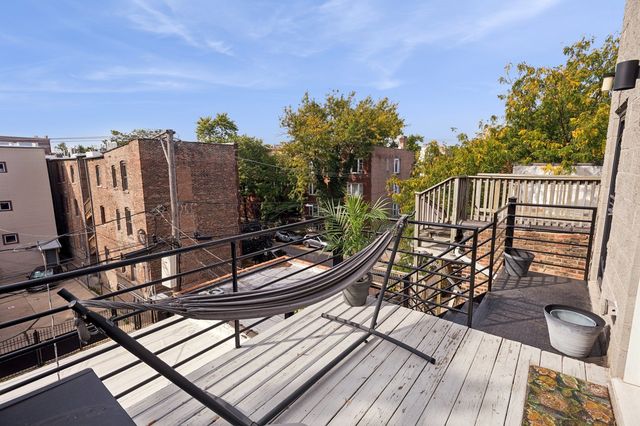 856 N Winchester Avenue 3, Chicago, IL 60622