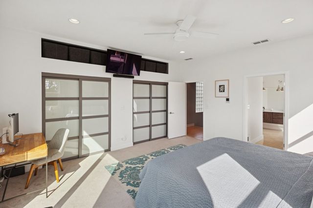 856 N Winchester Avenue 3, Chicago, IL 60622