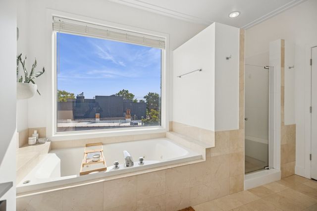 856 N Winchester Avenue 3, Chicago, IL 60622