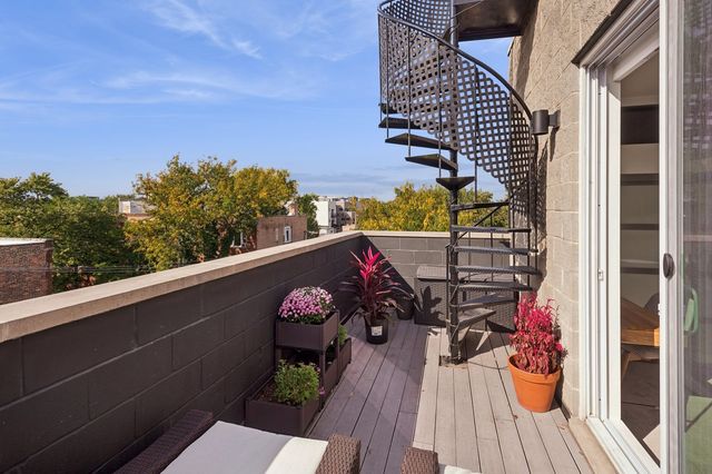 856 N Winchester Avenue 3, Chicago, IL 60622