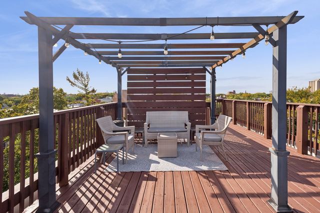 856 N Winchester Avenue 3, Chicago, IL 60622