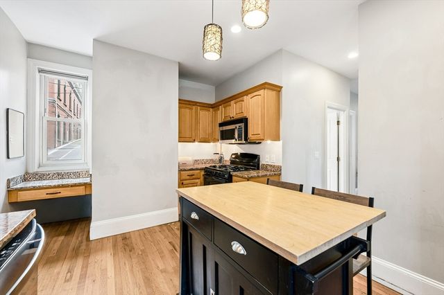 271 K St 1, Boston, MA 02127