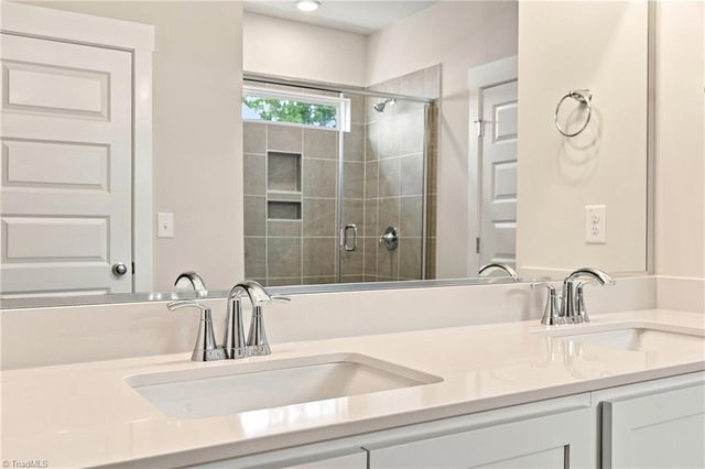 9241 Stoney River Lane, Kernersville, NC 27284