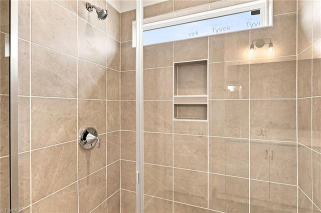 9241 Stoney River Lane, Kernersville, NC 27284