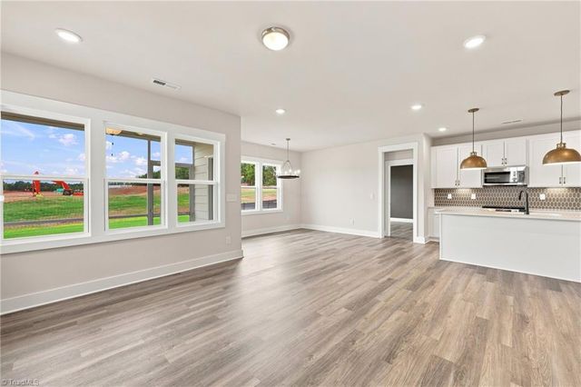 9241 Stoney River Lane, Kernersville, NC 27284