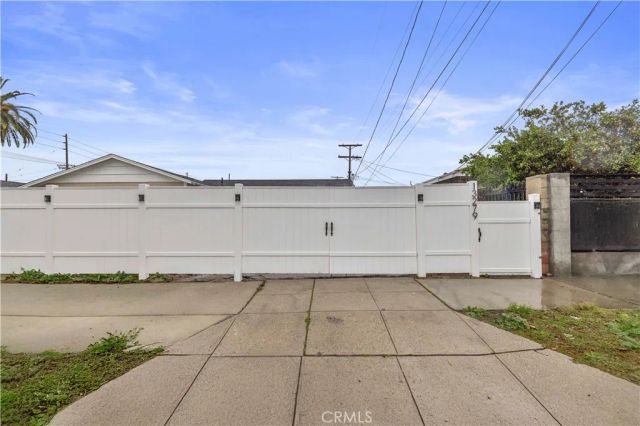 13279 Pierce Street, Pacoima, CA 91331
