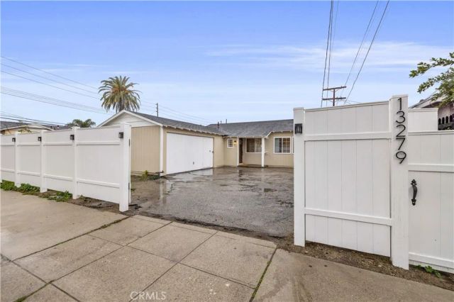 13279 Pierce Street, Pacoima, CA 91331