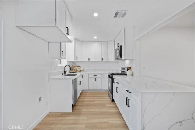 13279 Pierce Street, Pacoima, CA 91331