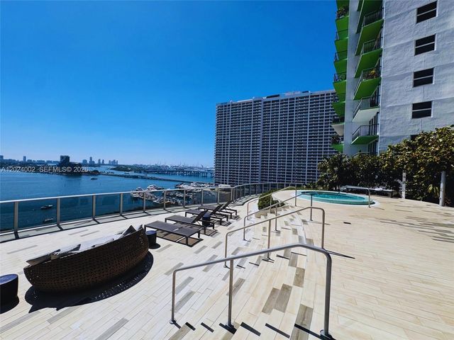 488 NE 18th St 2011, Miami, FL 33132