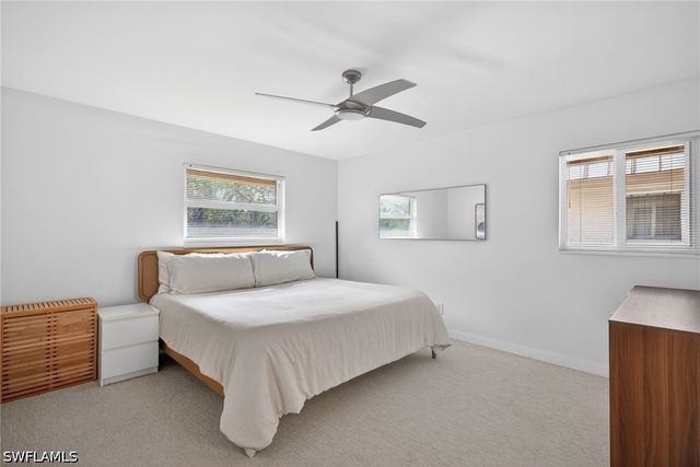 1549 Sandpiper ST 68, Naples, FL 34102