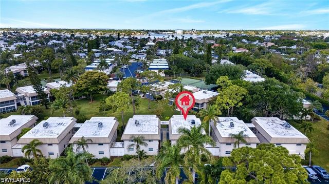 1549 Sandpiper ST 68, Naples, FL 34102