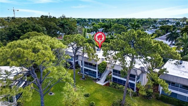 1549 Sandpiper ST 68, Naples, FL 34102