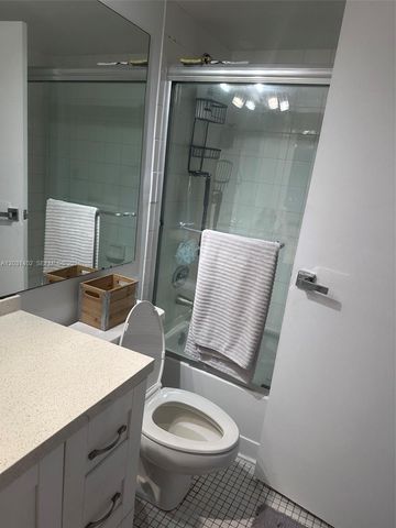 7601 E Treasure Drive 610, North Bay Village, FL 33141