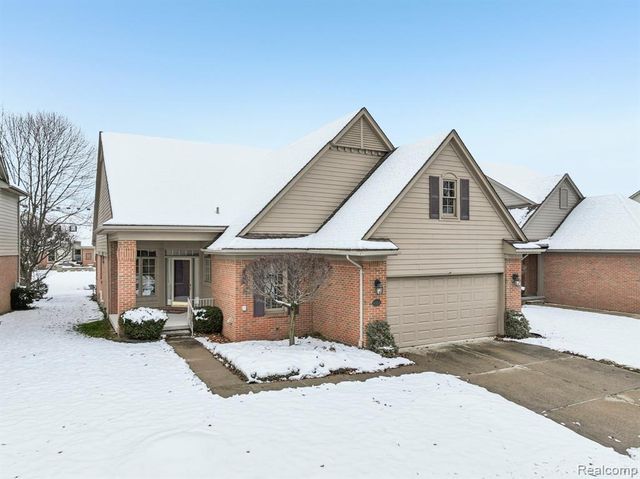 43573 E Perignon Drive, Sterling Heights, MI 48314