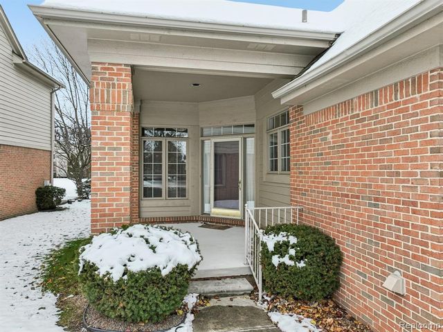 43573 E Perignon Drive, Sterling Heights, MI 48314