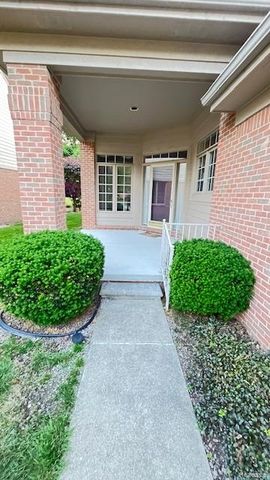 43573 E Perignon Drive, Sterling Heights, MI 48314