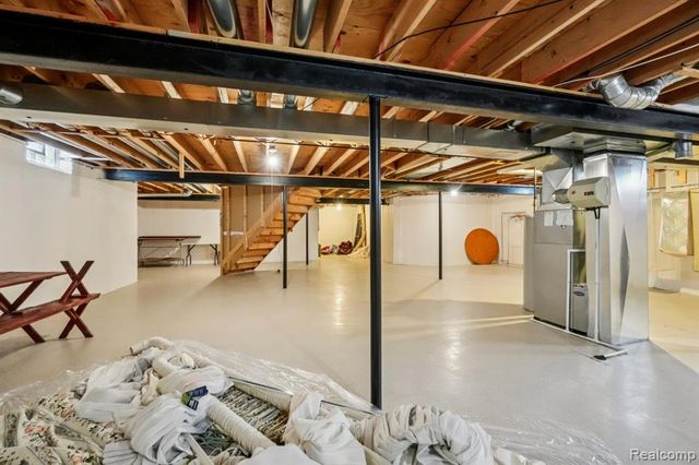 43573 E Perignon Drive, Sterling Heights, MI 48314