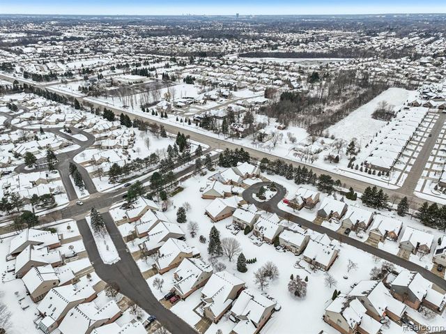 43573 E Perignon Drive, Sterling Heights, MI 48314