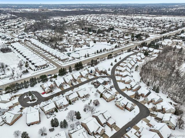 43573 E Perignon Drive, Sterling Heights, MI 48314